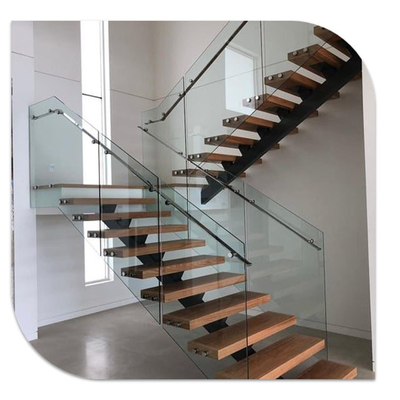 Las barandillas de cristal internas endurecidas para los vacíos de aterrizaje internos clasifican la escalera