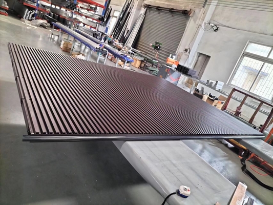 Revestimiento en polvo cerco de puerta de garaje de aluminio parrilla plana de grano de madera