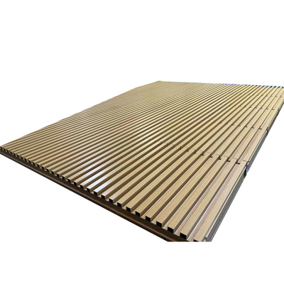 0.5 mm - 10 mm Puerta de garaje de aluminio moderno con barras de madera
