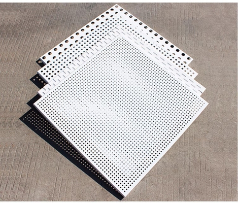 Decoración de techo Cortina de pared Honeycomb Placa de aluminio cabeza de puerta de aluminio perforada