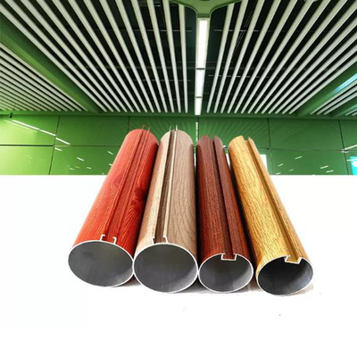 Construcción de decoración Suspensión lineal del techo de metal de aluminio tubo redondo con malla metálica perforada