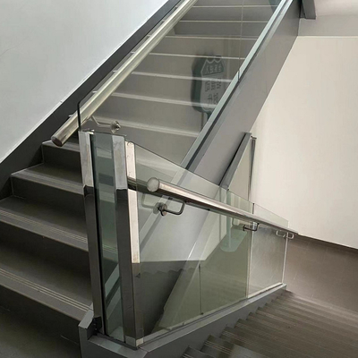 Diseño Vintage Barandillas de escalera de vidrio en polvo Revestido / pulido / cepillado / acabado anodizado