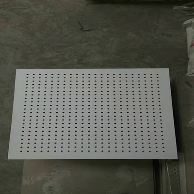 Pantalones para techos de yeso de fijación por tornillos Resistencia al fuego Clase A 9,5 kg/m2 techos artísticos
