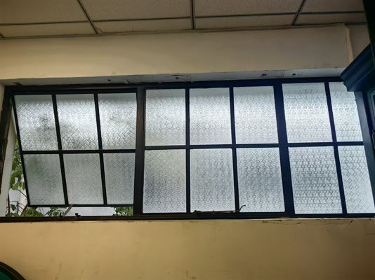 Puerta de acero industrial de trabajo pesado para una mayor seguridad y versatilidad