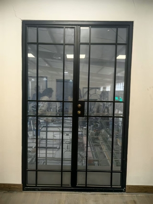 Puertas y ventanas de perfiles de aluminio personalizables para proyectos grandes