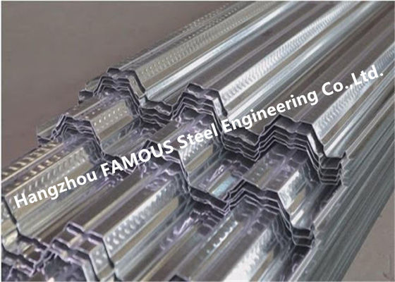 1-3m m acanalaron el Decking de plata del piso del metal del ISO 3834 galvanizado