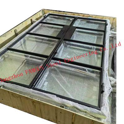La parrilla negra del marco de acero endureció el estilo de cristal del vintage de las puertas de Windows